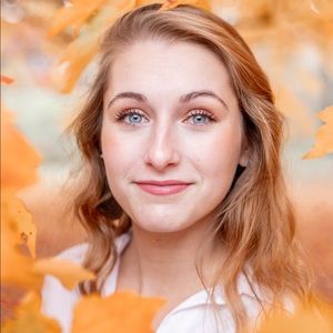 Meet your Posher, Mikayla